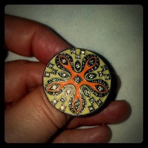 Fun sand dollar pattern ring